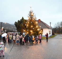 Vítá nás adventní čas